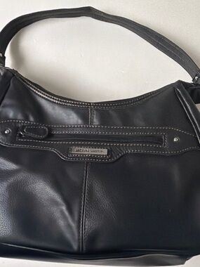 Jaclyn Smith Black Shoulder Bag with Front Zip Pocket